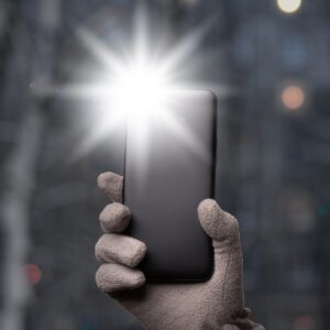 Luz intensa: app potencializa sua lanterna!